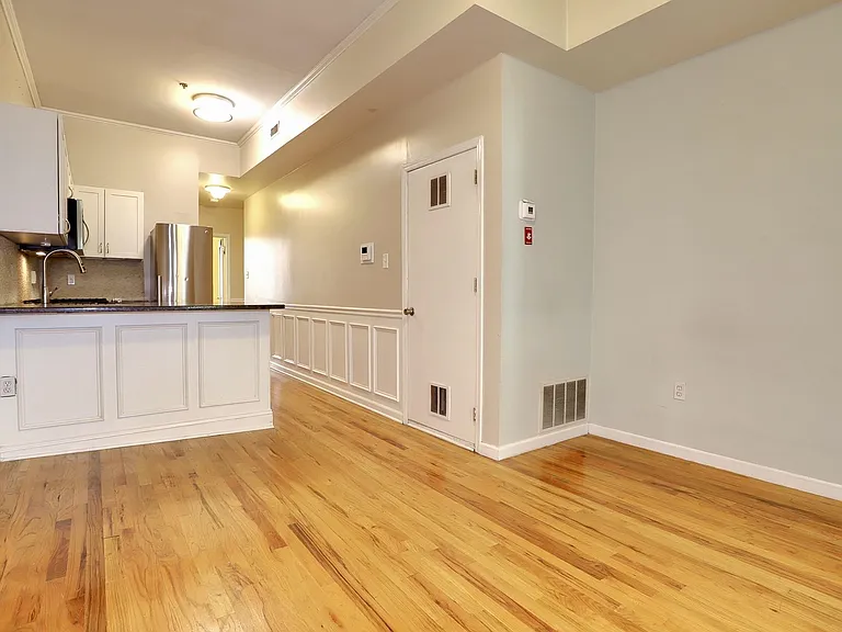224 Madison St #1B — Photo 7