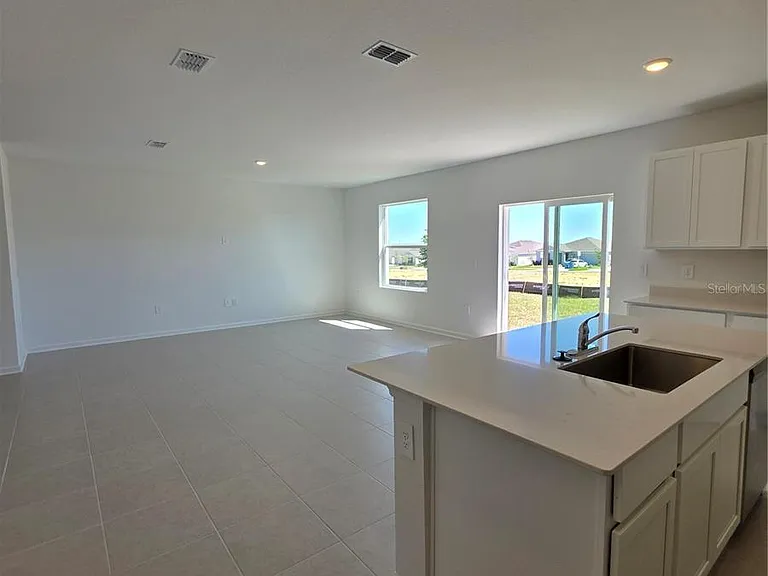 3382 Alexander Dr — Photo 3