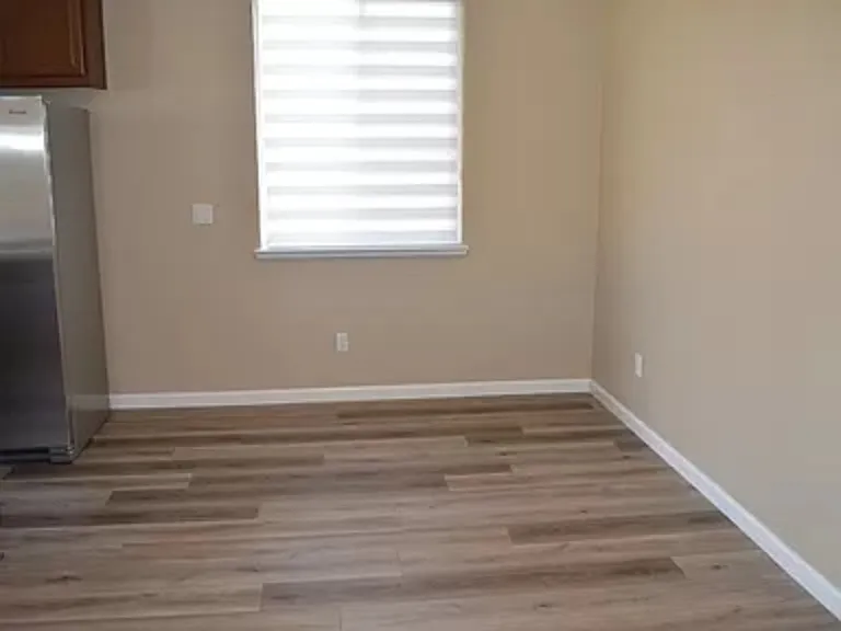 4450 Lacy Ln — Photo 14