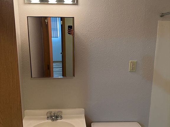 4th image of 804 20th St NW #2