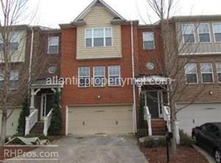 626 Birch River Ln, Lawrenceville, GA 30043