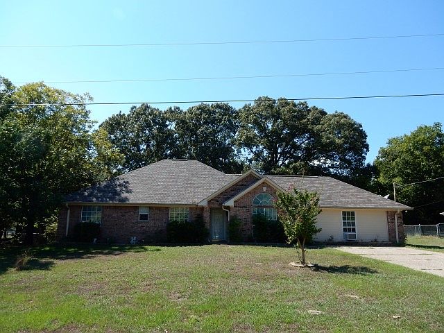1st image of 905 Karen Dr