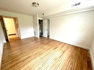 6024 8th St NW #4, Washington, DC 20011