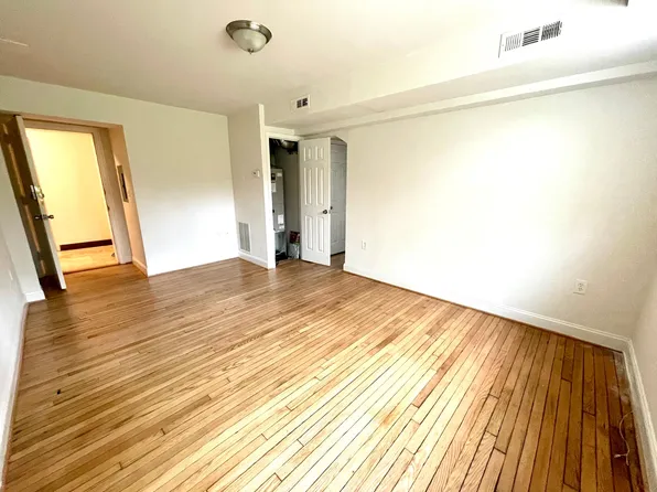 6024 8th St NW, Washington, DC