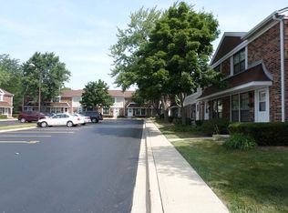 4136 Brentwood Ln, Waukegan, IL 60087