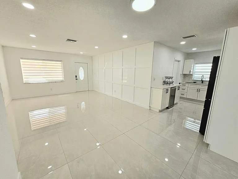 7304 Westwood Dr #7304 — Photo 11