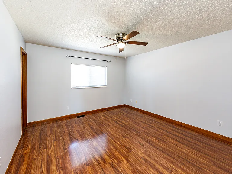 4920 Wilkin Dr — Photo 35