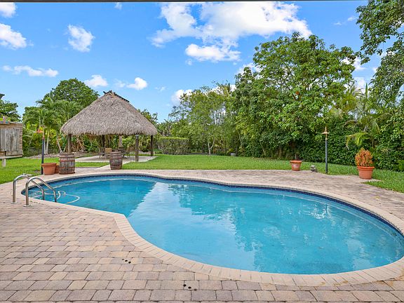5th image of 9901 NW 15th Court