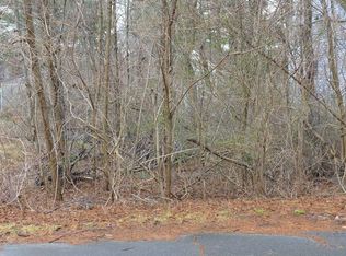 8 Island Rd, Norton, MA 02766