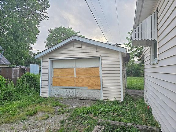 5th image of 112 S Kallock St