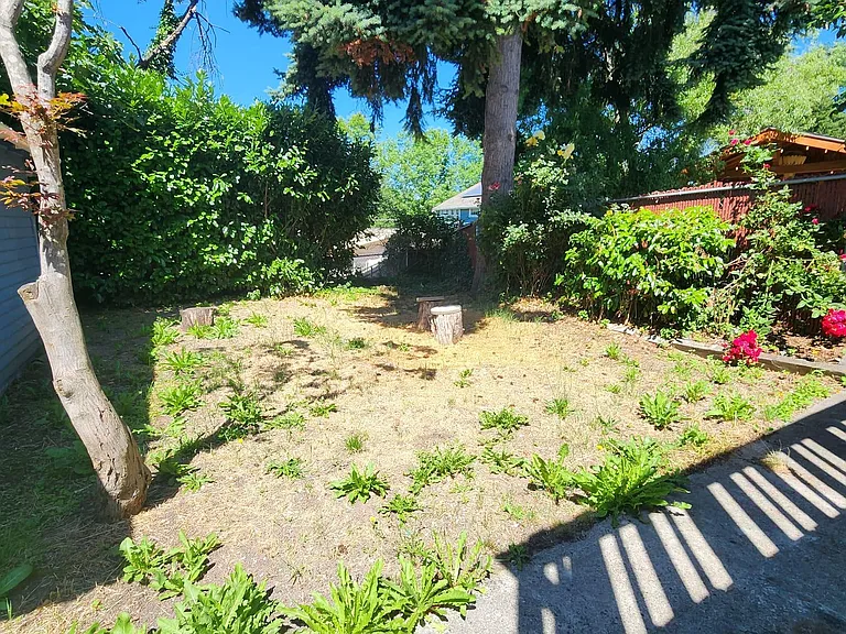 929 23rd Ave S — Photo 30