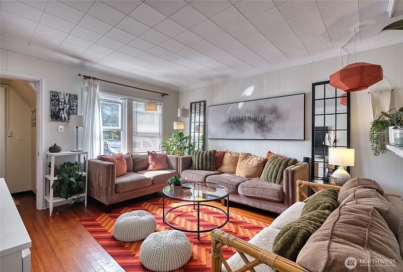 4th image of 610 Calhoun Drive