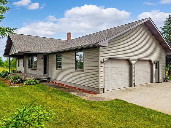 3rd image of 4611 W County Highway 638