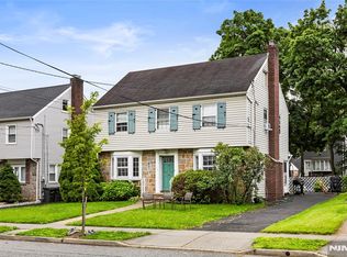 403 S Parkway Ave, Clifton, NJ 07011