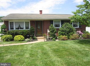 520 Fountain Dr, Linthicum, MD 21090