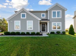 9133 Chambord Dr, Ypsilanti, MI