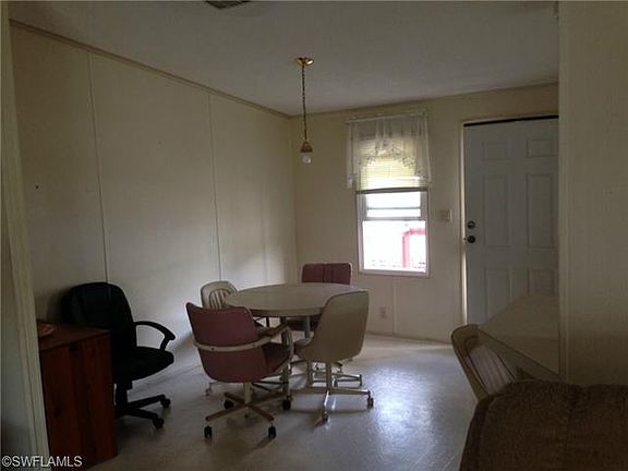 5th image of 34987 Fraser St