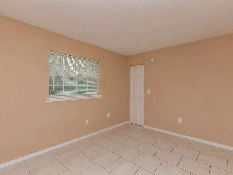 Serenity Apartments — Photo 40