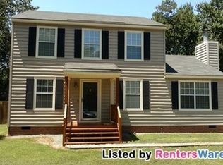 8 Courtside Ln, Ashland, VA 23005