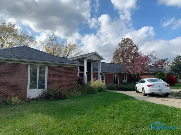 115 Pine Ln, Bryan, OH 43506