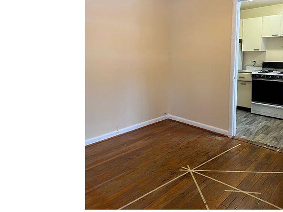 5th image of 10500 Montrose Ave APT 101