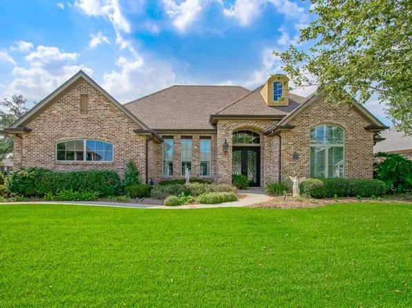 239 Spring Rose Dr, Belle Chasse, LA 70037