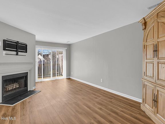 5th image of 5221 Largo Court #4c- 202