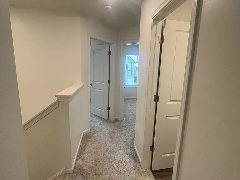 285 Lakeshore Dr — Photo 15