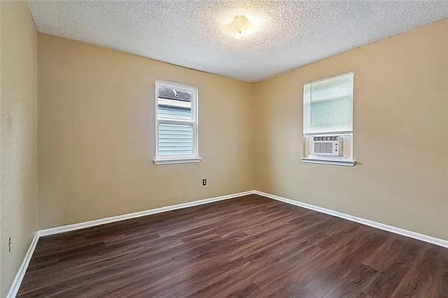 523 Wagner St — Photo 6