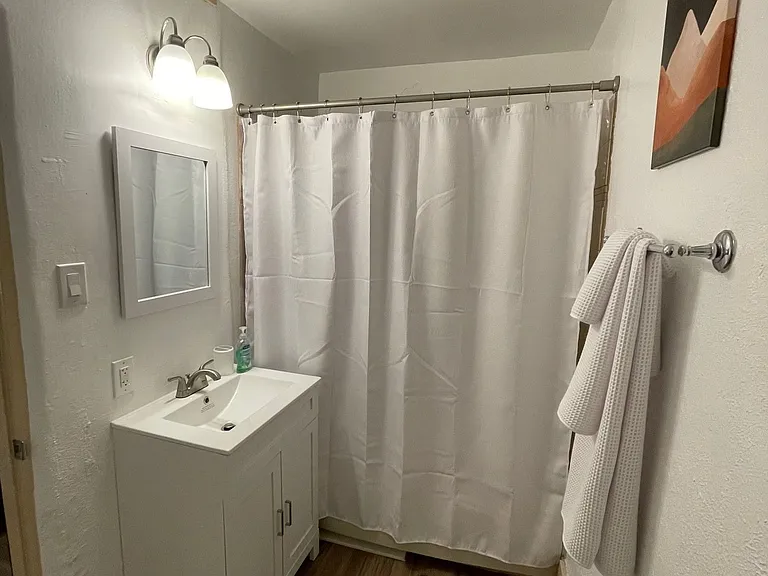 205 Stanford Dr SE #1-2 — Photo 5