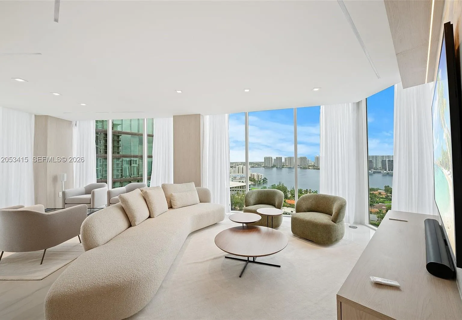 2 bed, 1680 sqft, $12,500 — Photo 2