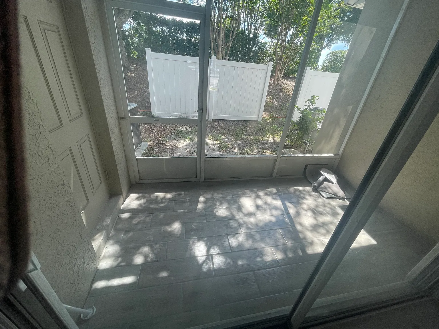 2 bed, 2.5 bath, 1161 sqft, $1,600 — Photo 3