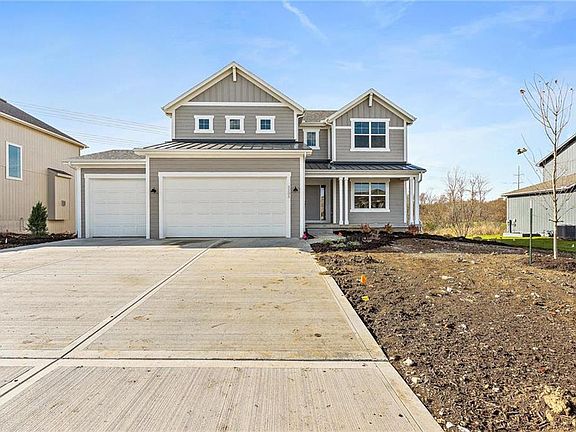 2nd image of 3205 SE Mill Creek Ln
