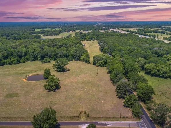 1 County Road 4912, Van, TX 75790