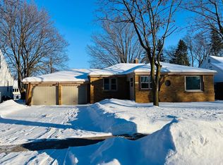 1145 S Oneida St, Green Bay, WI 54304