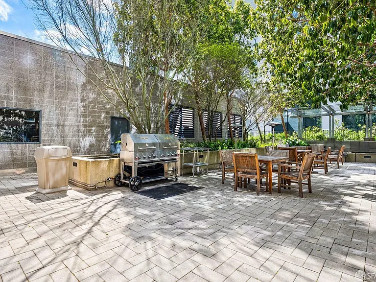631 Folsom St #2C — Photo 19