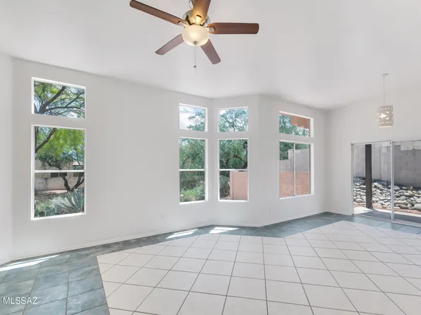 10350 E Windstorm Dr, Tucson, AZ 85748