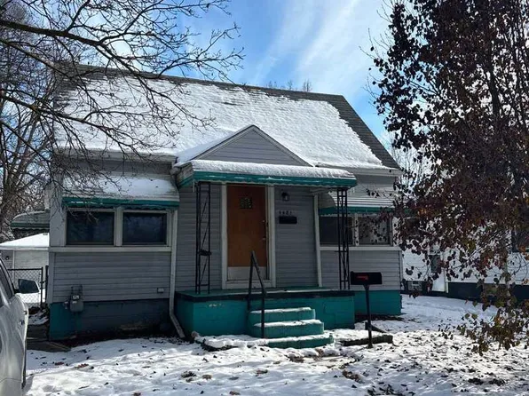 4481 Westpoint St, Dearborn Heights, MI 48125