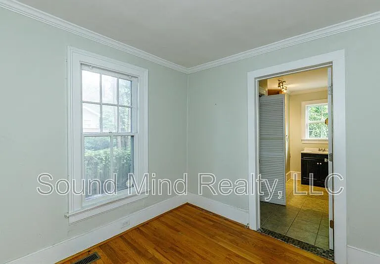 1514 Fairview Rd — Photo 20