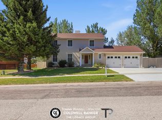 3920 Eagle Dr, Casper, WY 82604