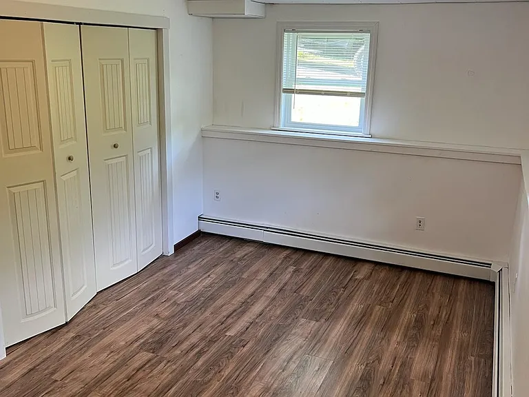 331 N Main St — Photo 18