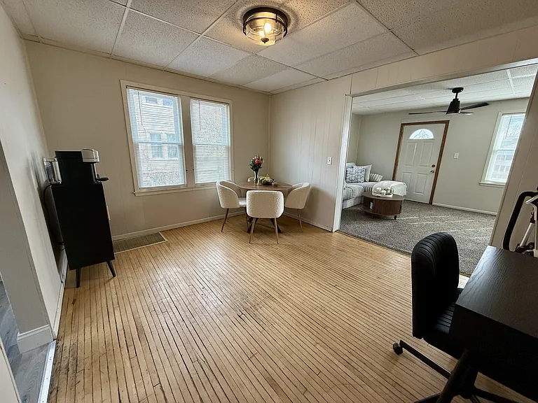 200 N Pine St #202 — Photo 9
