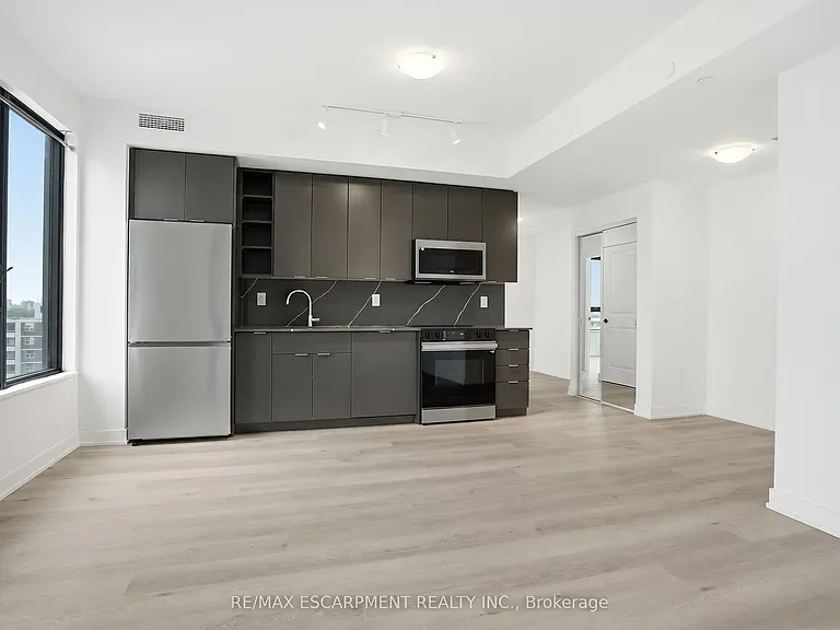 2075 Lakeshore Rd #1002 — Photo 8