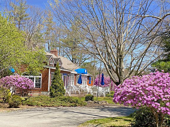3rd image of 557 Coles Hill Road