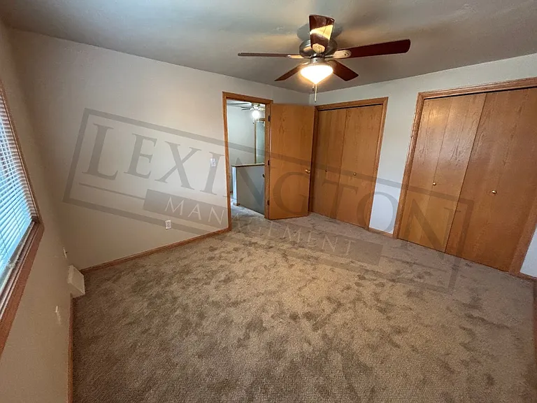 3222 Lakeview Dr — Photo 17