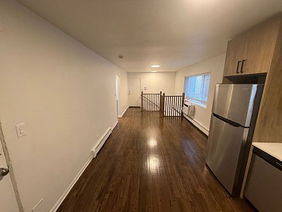 4th image of 7357 N Winchester Ave #1M