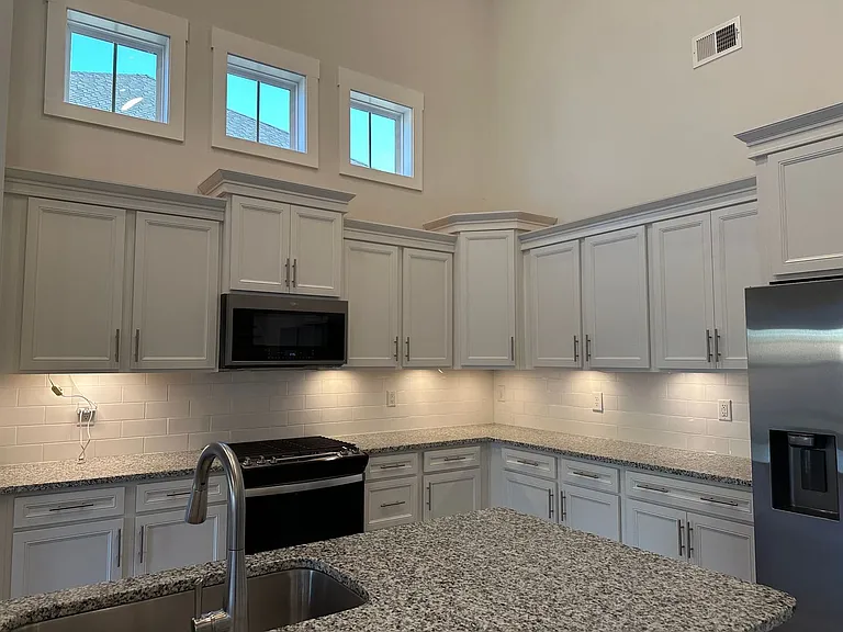 521 Robinwood Pl — Photo 21