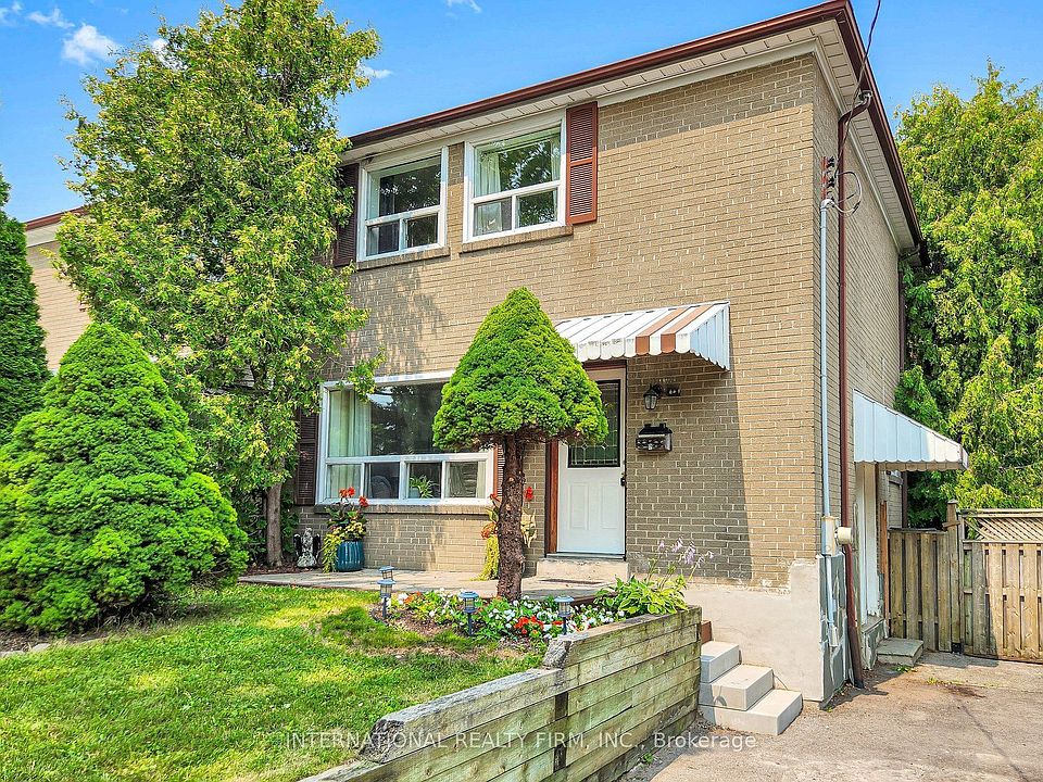 1st image of 62 Porchester Dr