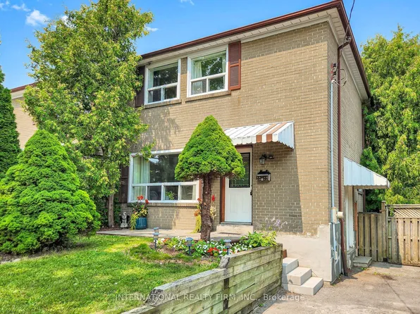 62 Porchester Dr, Toronto, ON M1J 2R5