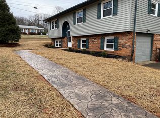 129 Elm Dr, Winston Salem, NC 27105